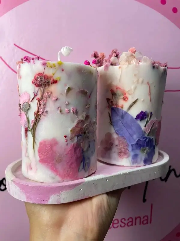 Ilumina y Crea Velas Artesanales de Stefany Querubín te enseña a crear velas decorativas